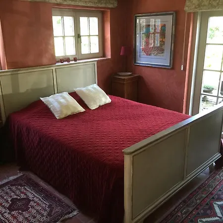 Bed and breakfast De Meidoorn 2*